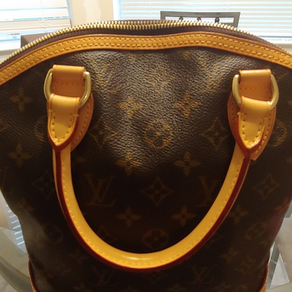 Authentic Louis Vuitton Lock it Handbag - Picture 2 of 8